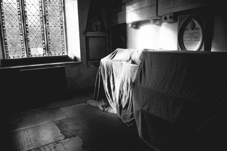 24445591318_5519183102_b